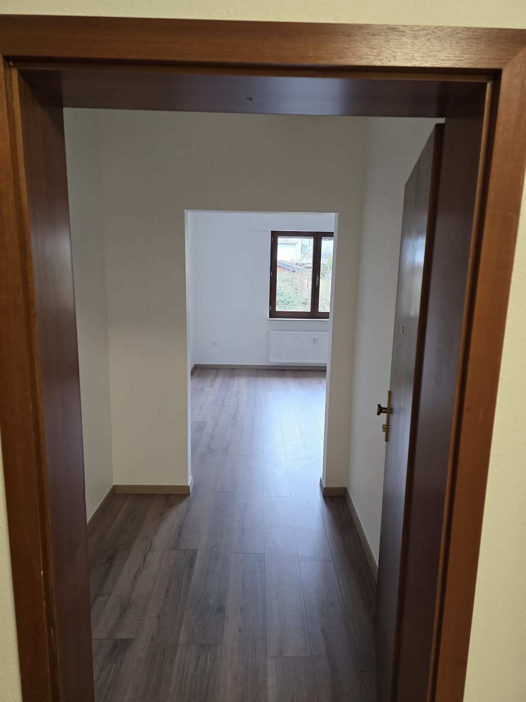 Couloir rénové — Appartement Esch